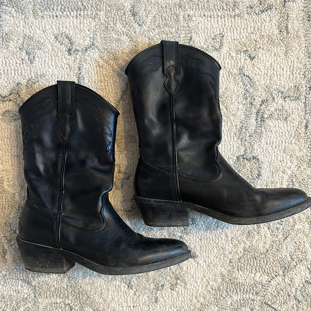 Black Steve Madden cowboy boots